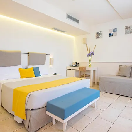 אתר נופש Relais Masseria Le Cesine - Cdshotels 4*