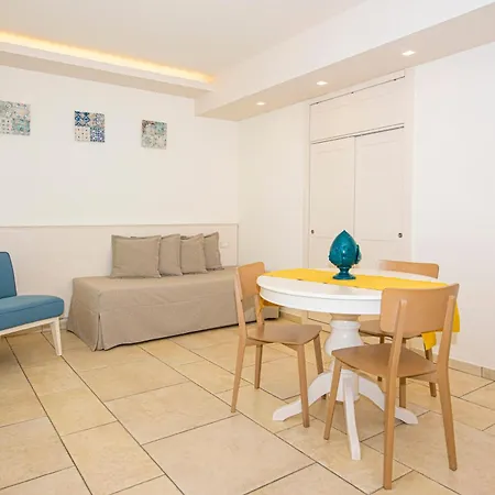 Relais Masseria Le Cesine 4*