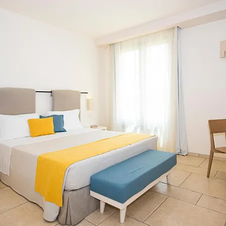 Relais Masseria Le Cesine - Cdshotels אתר נופש 4*