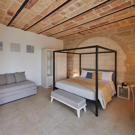 אתר נופש Relais Masseria Le Cesine - Cdshotels ורנולה