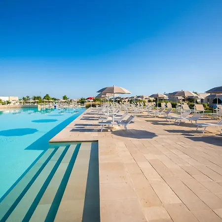 Relais Masseria Le Cesine - Cdshotels 4* ורנולה