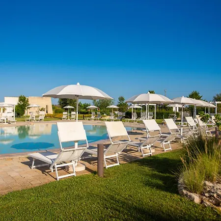 אתר נופש Relais Masseria Le Cesine - Cdshotels ורנולה