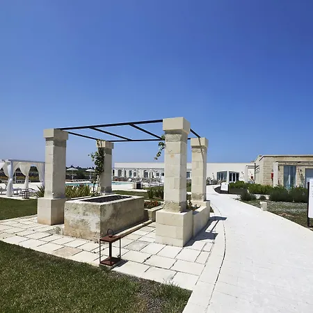 Relais Masseria Le Cesine